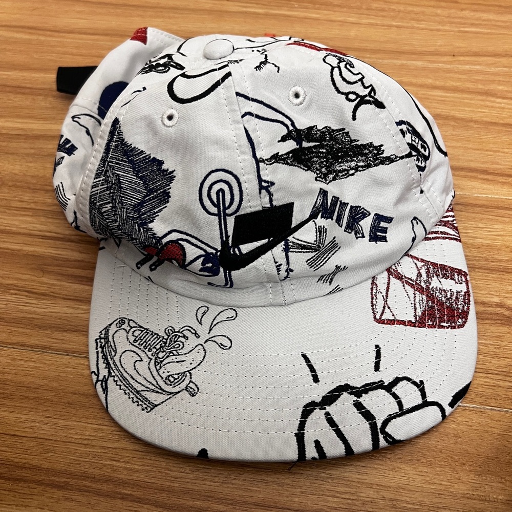 Nike Sportswear adjustable hat in White